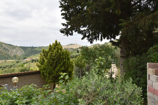 Casale Colonico Rustico in vendita a San Benedetto del Tronto