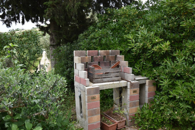 Casale Colonico Rustico in vendita a San Benedetto del Tronto