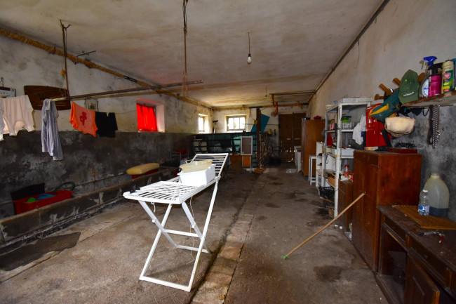 Casale Colonico Rustico in vendita a San Benedetto del Tronto