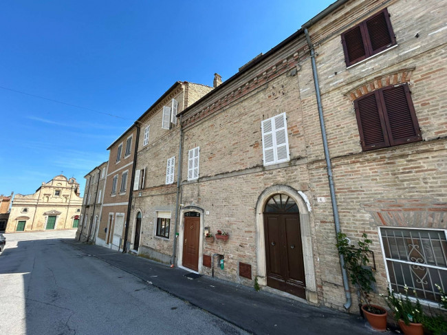 Casa cielo - terra in Vendita a Carassai