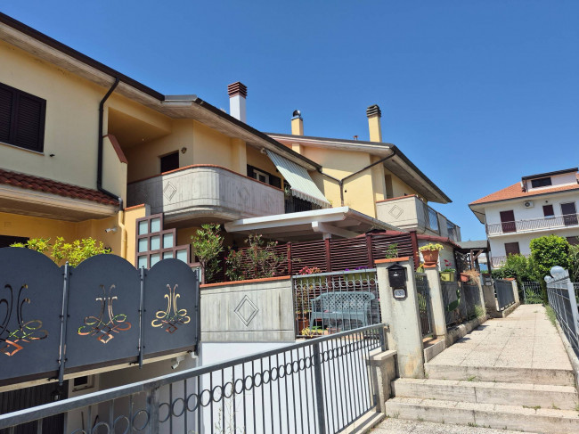 Appartamento in vendita a Folignano