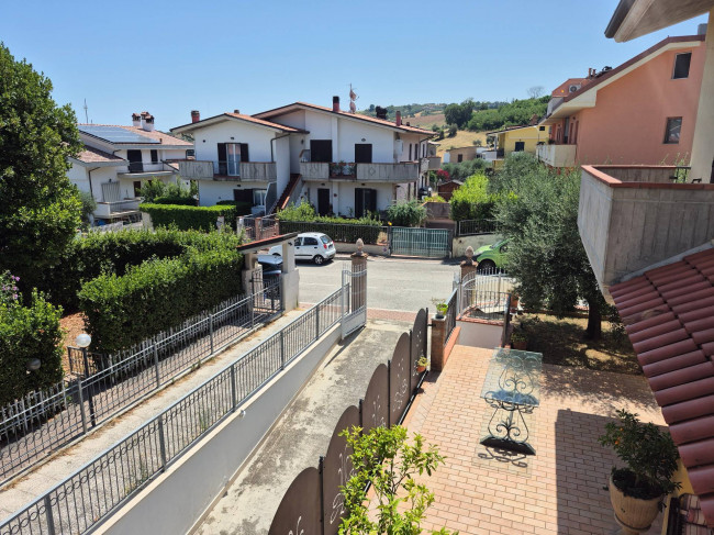 Appartamento in vendita a Folignano