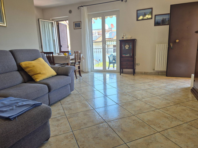 Appartamento in vendita a Folignano