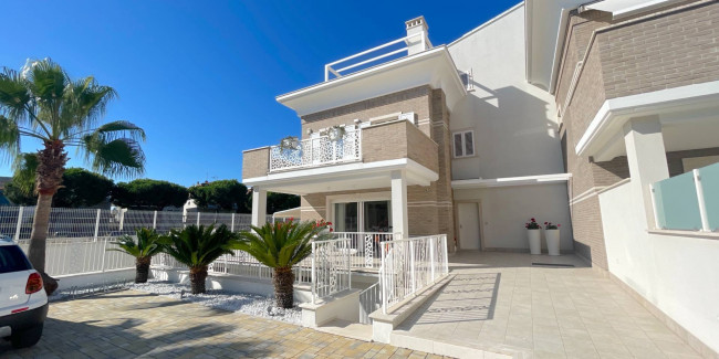 Villino a  schiera / bifamiliare in vendita a San Benedetto del Tronto