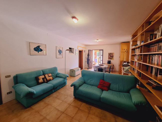 Casale Colonico Rustico in vendita a Castignano