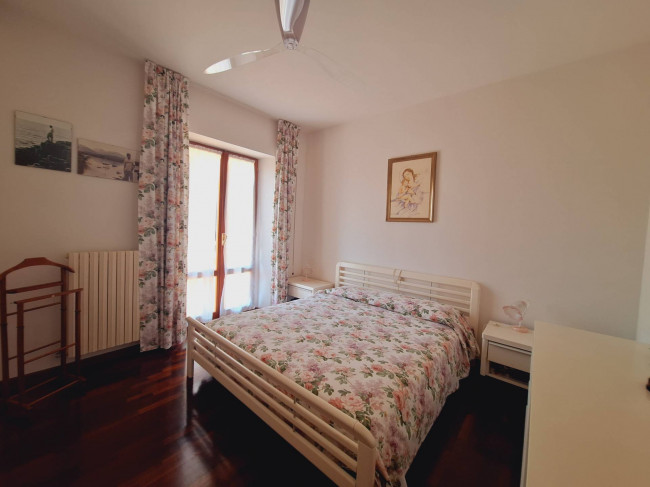 Casale Colonico Rustico in vendita a Castignano