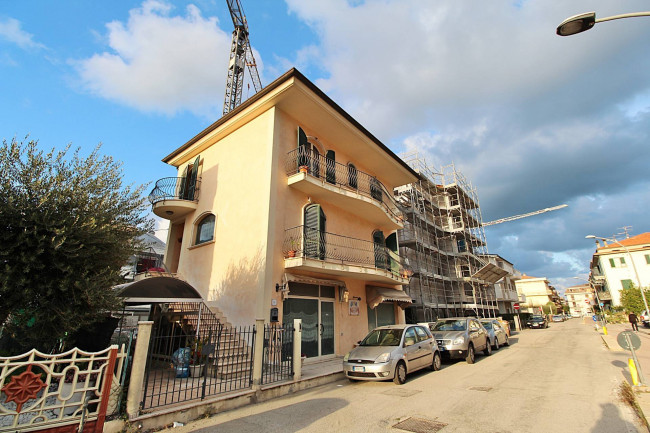 Villa singola in Vendita a San Benedetto del Tronto
