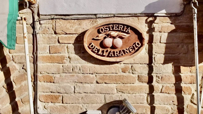 Locale Commerciale in vendita a Grottammare