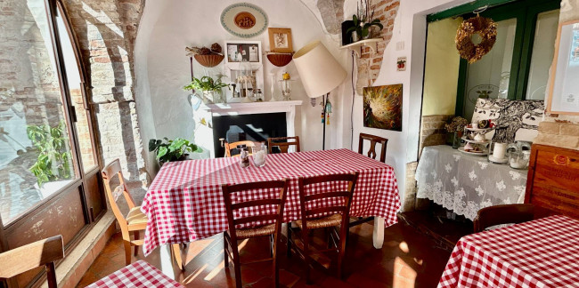 Locale Commerciale in vendita a Grottammare