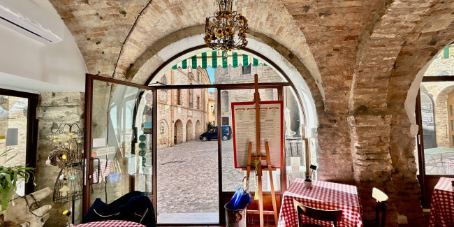 Locale Commerciale in vendita a Grottammare