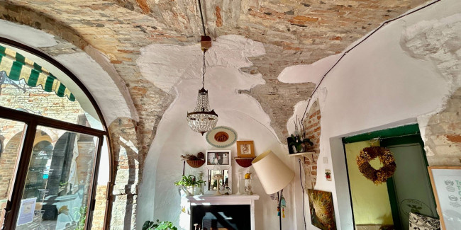 Locale Commerciale in vendita a Grottammare