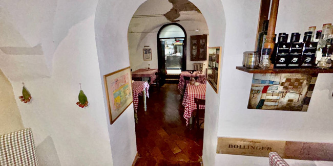 Locale Commerciale in vendita a Grottammare