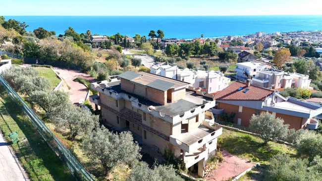 Villa singola in vendita a Grottammare