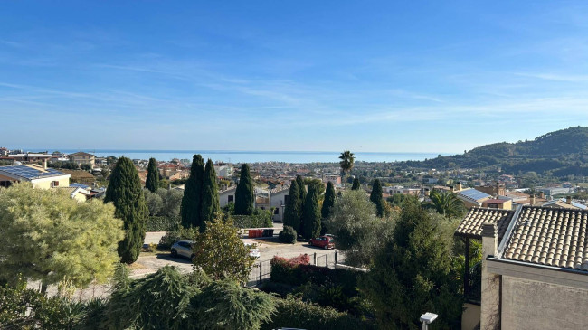 Villino a  schiera / bifamiliare in vendita a Grottammare