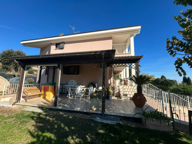 Villino a  schiera / bifamiliare in vendita a Grottammare