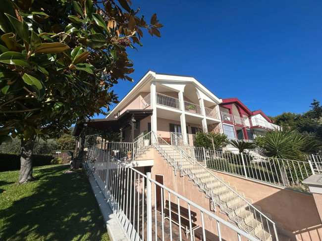 Villino a  schiera / bifamiliare in vendita a Grottammare