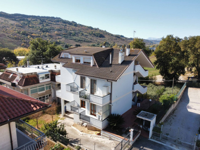 Casa cielo - terra in Vendita a Ripatransone