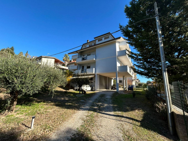 Casa cielo - terra in vendita a Ripatransone