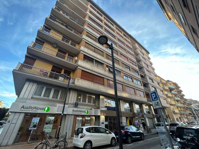 Attività commerciale in vendita a San Benedetto del Tronto