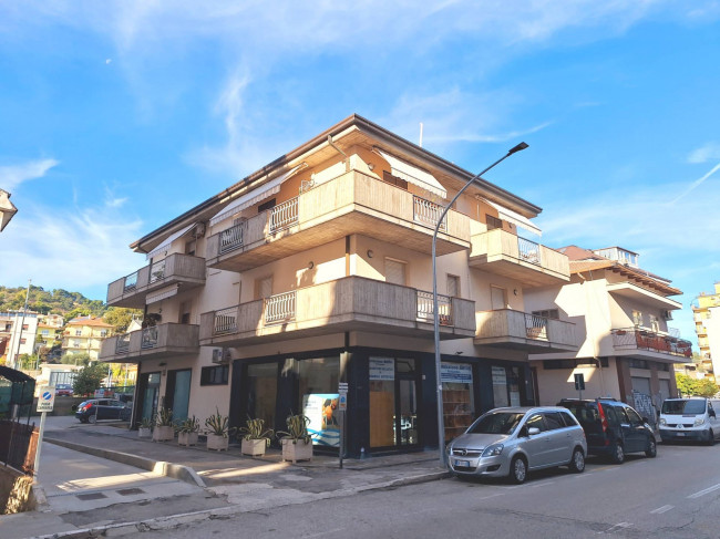 Locale Commerciale in Vendita a San Benedetto del Tronto