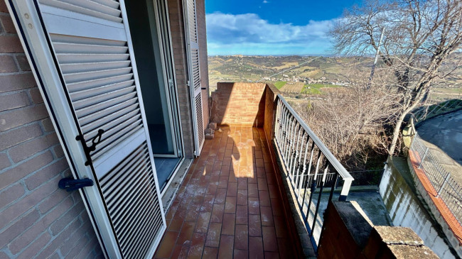 Appartamento in vendita a Carassai