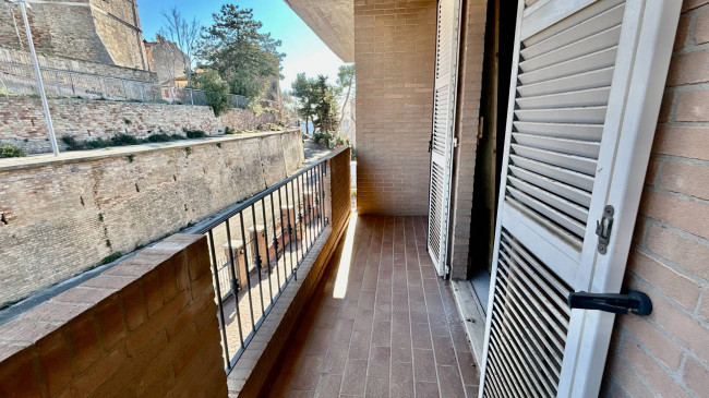 Appartamento in vendita a Carassai