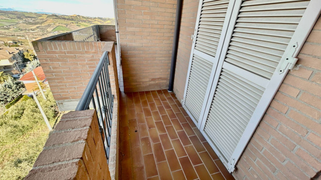 Appartamento in vendita a Carassai