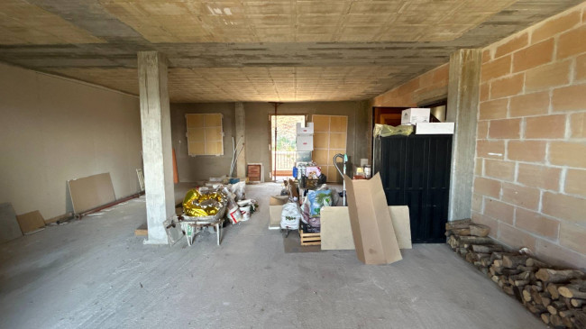 Appartamento in vendita a Carassai