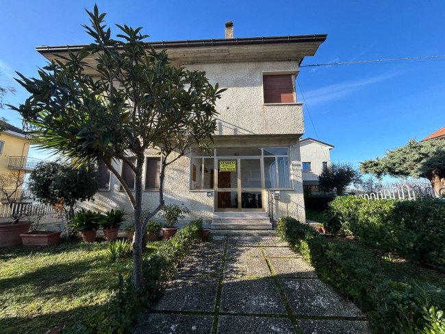 Appartamento in vendita a Offida