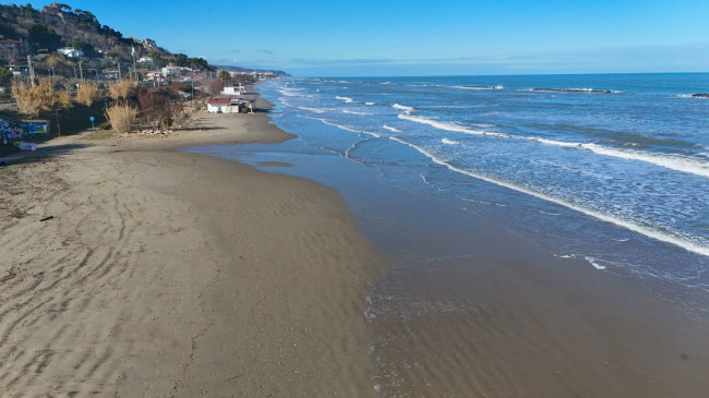 Terreno Agricolo (con / Senza Piccolo Prefabbricato) in vendita a Cupra Marittima