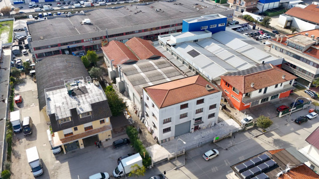 Capannone in vendita a San Benedetto del Tronto