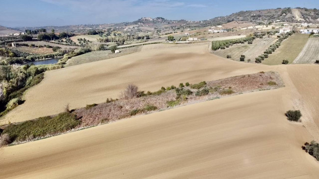 Casale Colonico Rustico in vendita a Colonnella