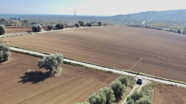 Casale Colonico Rustico in vendita a Colonnella