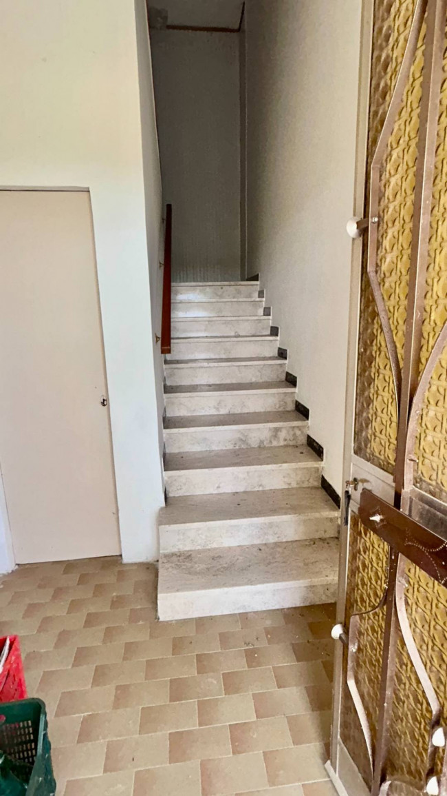 Stabile / Palazzo in vendita a Carassai