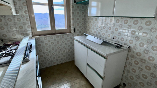 Stabile / Palazzo in vendita a Carassai