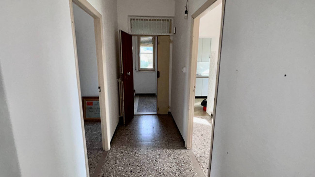 Stabile / Palazzo in vendita a Carassai