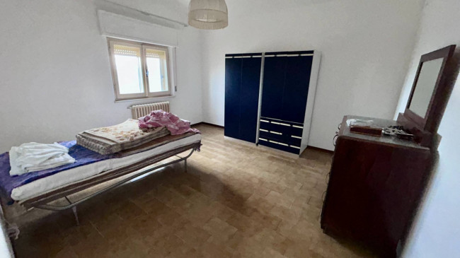 Stabile / Palazzo in vendita a Carassai