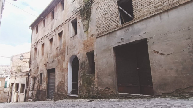 Casa cielo - terra in Vendita a Amandola