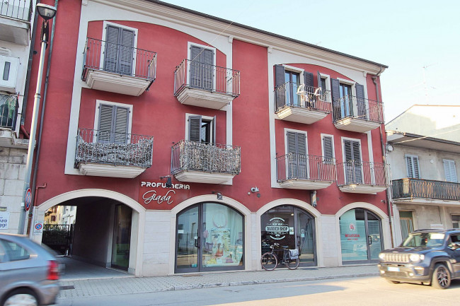 Locale Commerciale in affitto a San Benedetto del Tronto
