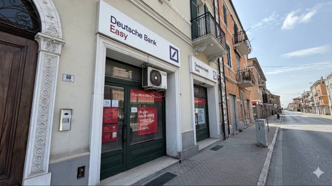 Locale Commerciale in affitto a San Benedetto del Tronto