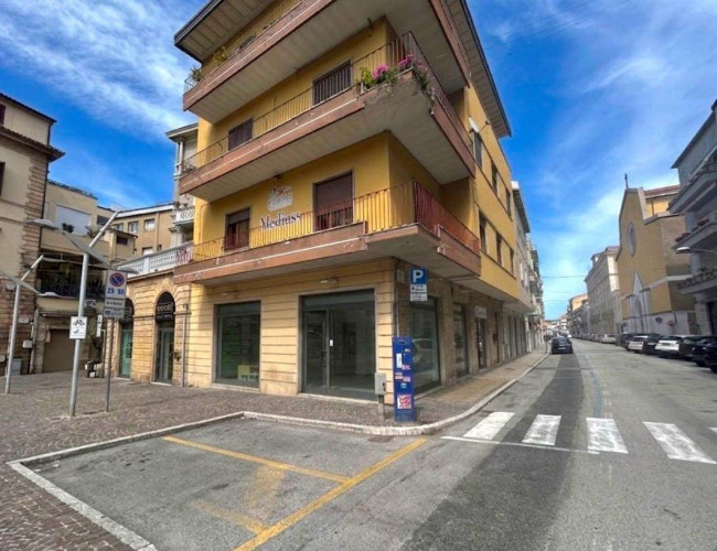 Ufficio / Studio Professionale in affitto a San Benedetto del Tronto