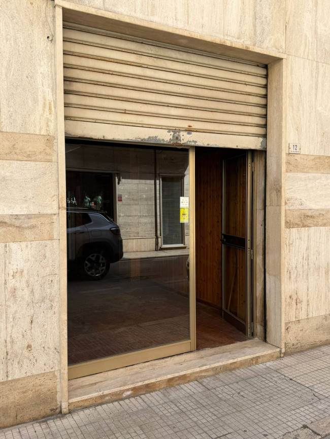 Locale Commerciale in affitto a San Benedetto del Tronto