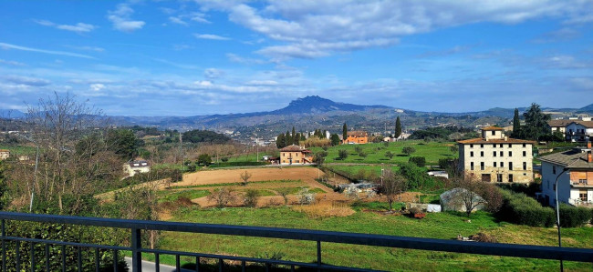Appartamento in vendita a Folignano