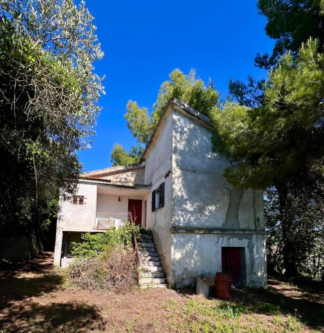 Casale Colonico Rustico in vendita a Ripatransone