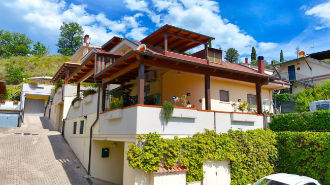 Villino a  schiera / bifamiliare in vendita a Ascoli Piceno