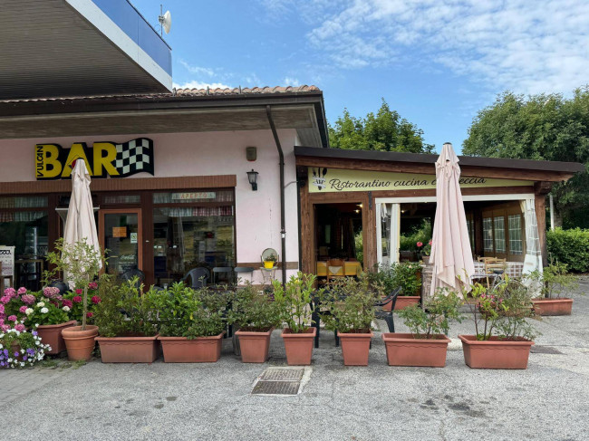 Attività commerciale in vendita a Comunanza