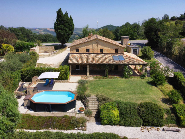 Country House for sale in Penna San Giovanni