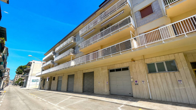 Garage / Autorimessa / Box in vendita a San Benedetto del Tronto