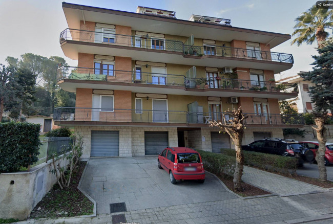 Garage / Autorimessa / Box in vendita a San Benedetto del Tronto