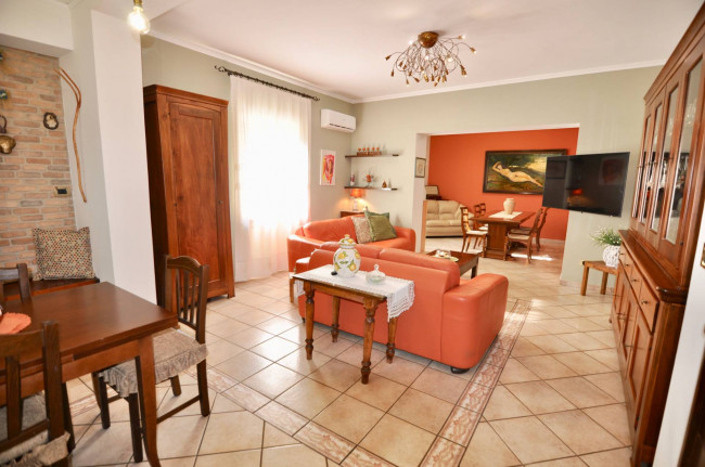 Villino a  schiera / bifamiliare in vendita a Offida